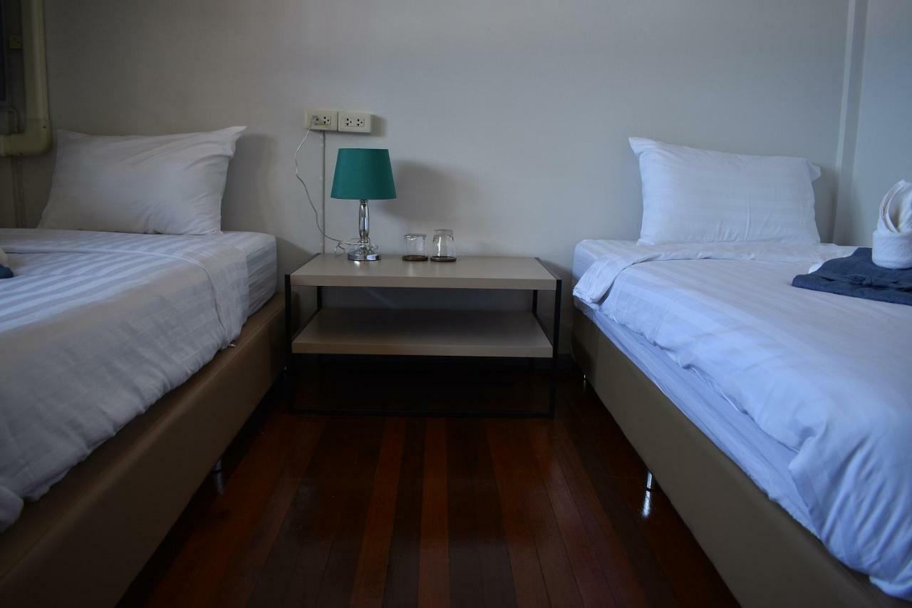 Maya Bed And Food Hostel Чиангмай Екстериор снимка
