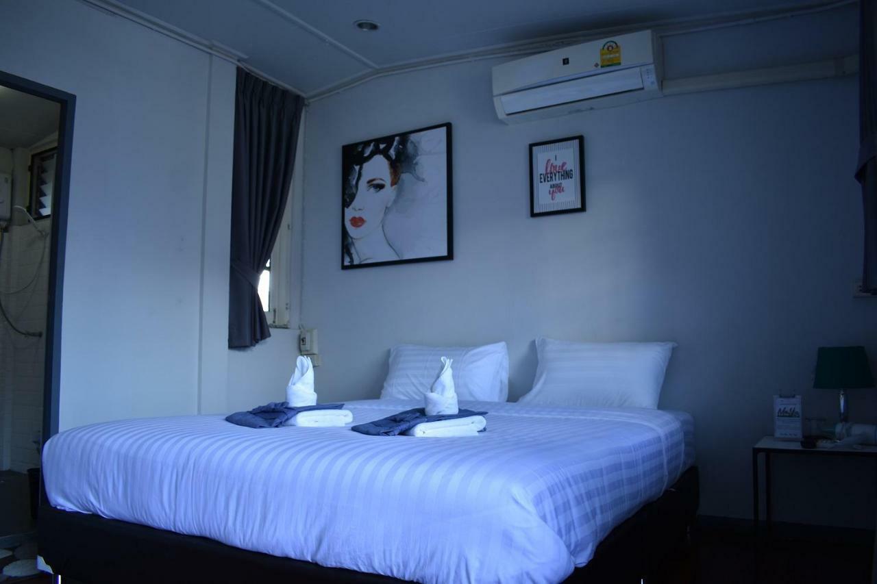 Maya Bed And Food Hostel Чиангмай Екстериор снимка