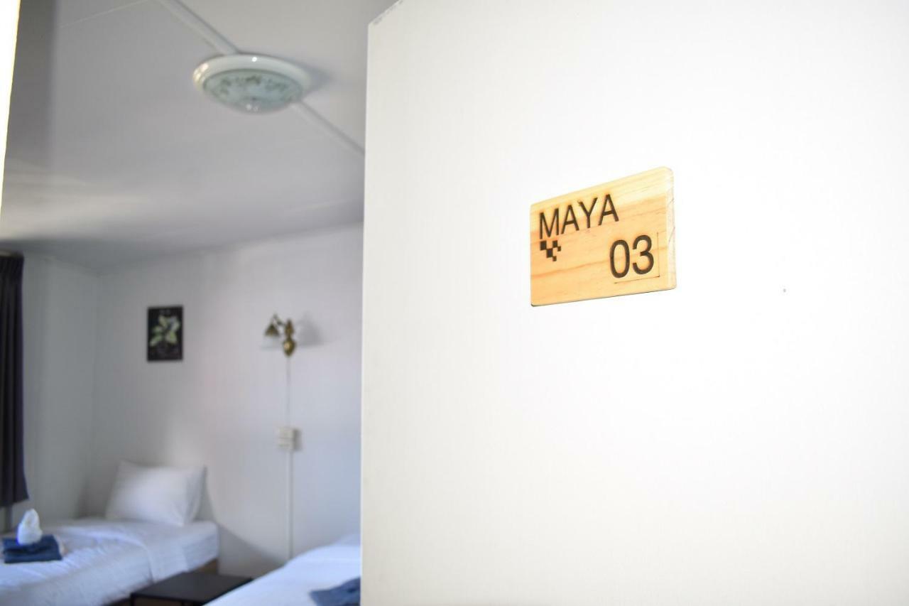 Maya Bed And Food Hostel Чиангмай Екстериор снимка